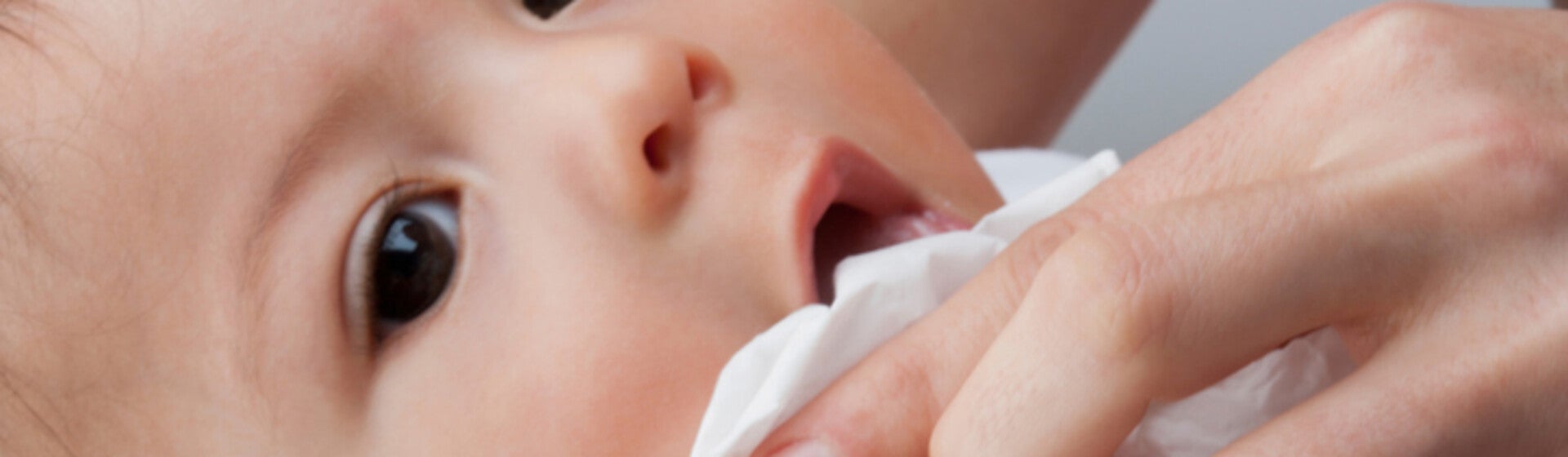 ลูกอ๊อก ทารกแหวะนม ทารกสำลักนมอันตรายไหม? พร้อมวิธีรับมือลูกแหวะบ่อย