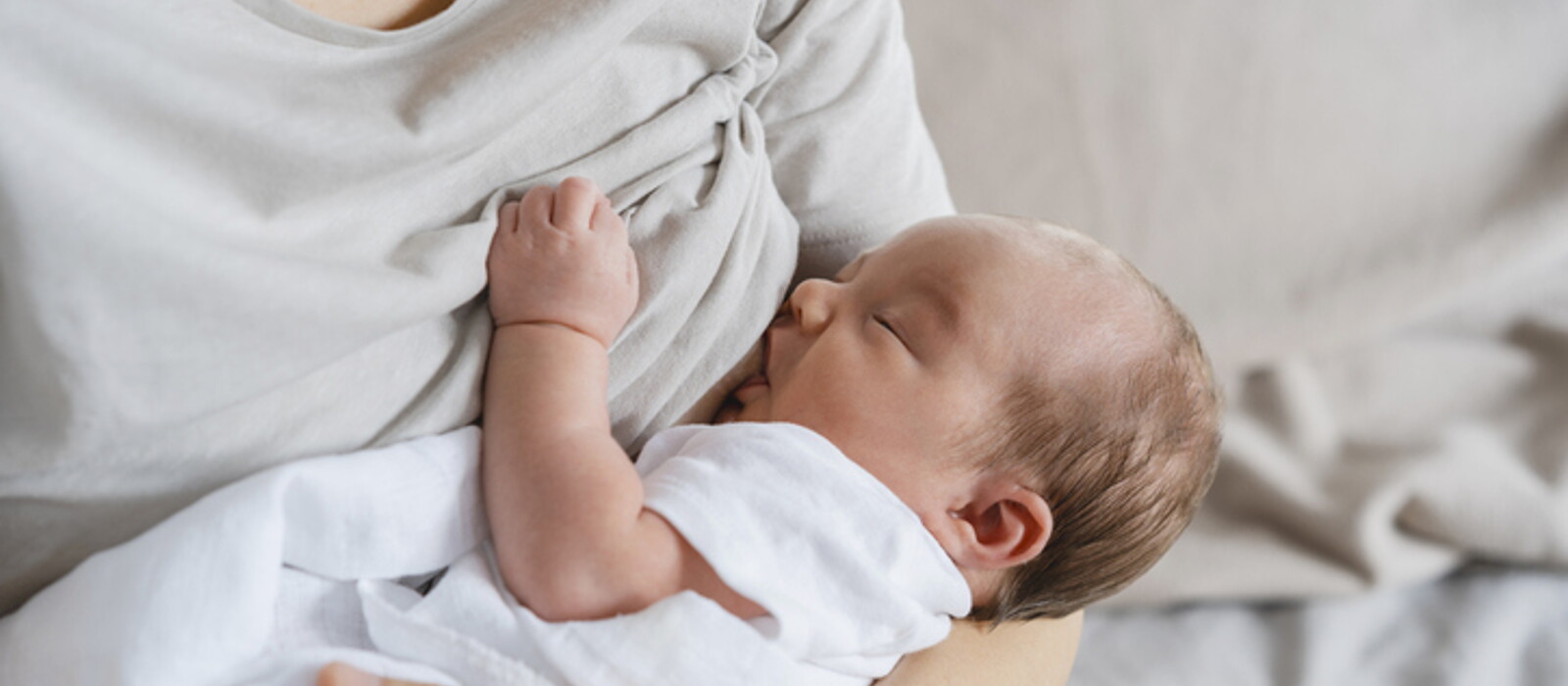 ตารางกินนมทารก ลูกควรกินนมแม่วันละกี่ครั้ง ปริมาณเท่าไหร่